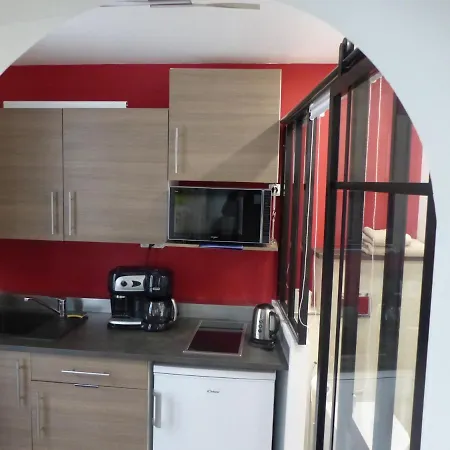 Charmant Logement Pres Parc Buttes Chaumont Paris Exterior photo