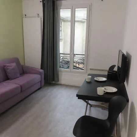 Charmant Logement Pres Parc Buttes Chaumont Paris Exterior photo